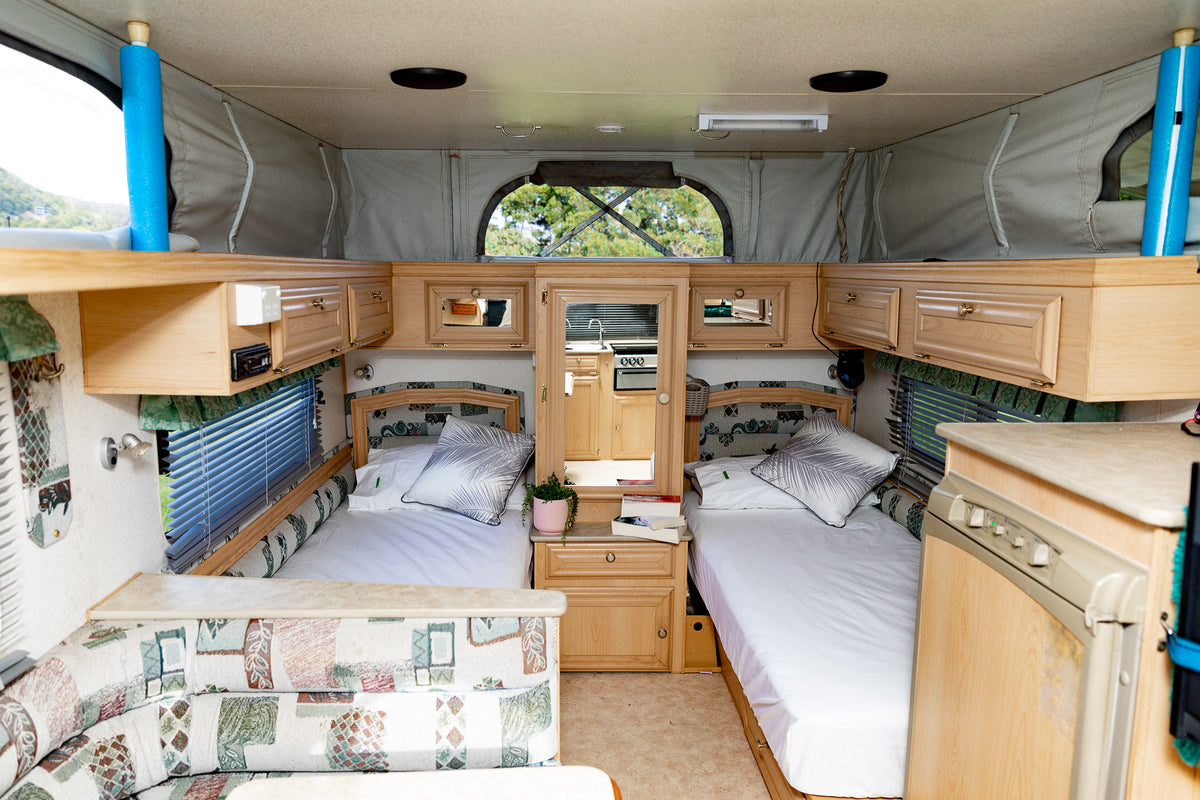 Caravan Sheets Single Drifted Off